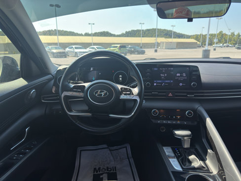 Used 2022 Hyundai Elantra SEL w/ Convenience Package image 10