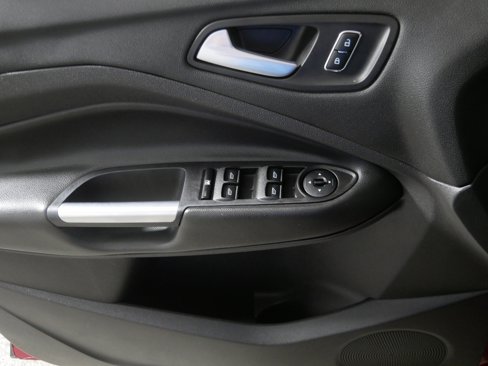 Used 2015 Ford Escape SE image 19