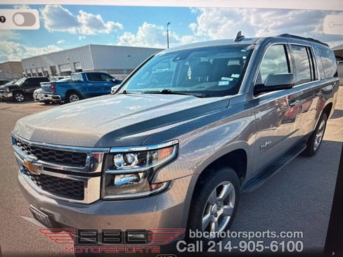 Used 2019 Chevrolet Suburban LT image 1