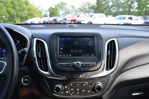 Used 2023 Chevrolet Equinox LT w/ Driver Convenience Package image 20