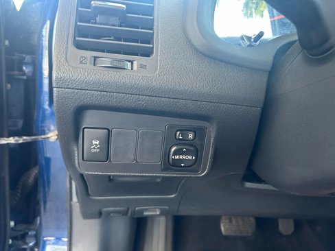 Used 2012 Toyota Corolla S image 11