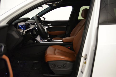 Certified 2022 Audi e-tron Premium w/ Convenience Plus Package image 22