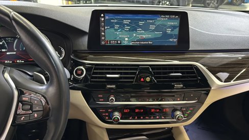 Used 2019 BMW 530e w/ Convenience Package image 15