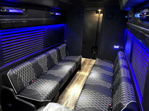 Used 2024 Mercedes-Benz Sprinter 3500 image 13