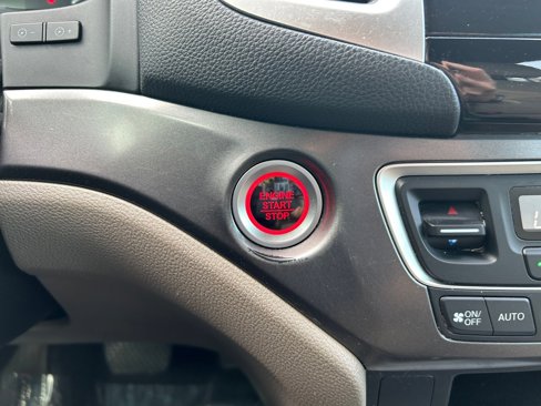 Used 2016 Honda Pilot EX image 17