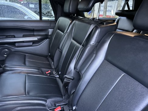 Used 2019 Ford Expedition Max XLT w/ Equipment Group 202A image 19