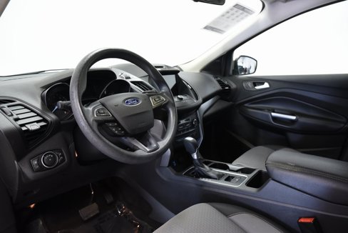 Used 2017 Ford Escape SE w/ Equipment Group 201A image 18