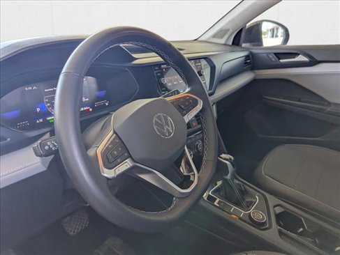 Used 2024 Volkswagen Taos SE image 8