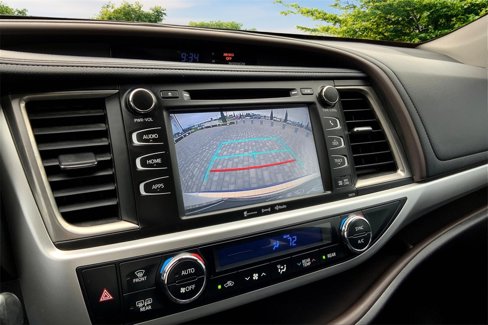 Used 2018 Toyota Highlander XLE image 14
