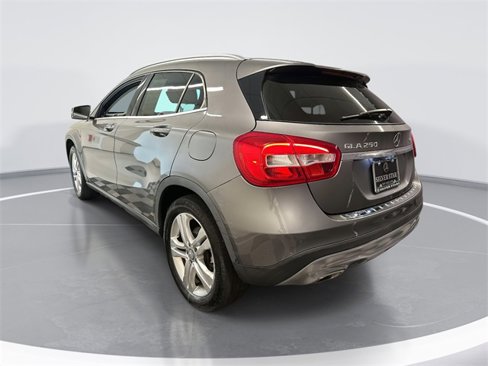 Used 2015 Mercedes-Benz GLA 250 4MATIC image 2