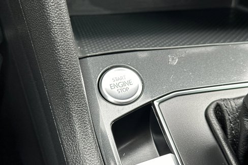 Used 2019 Volkswagen Tiguan SE image 24