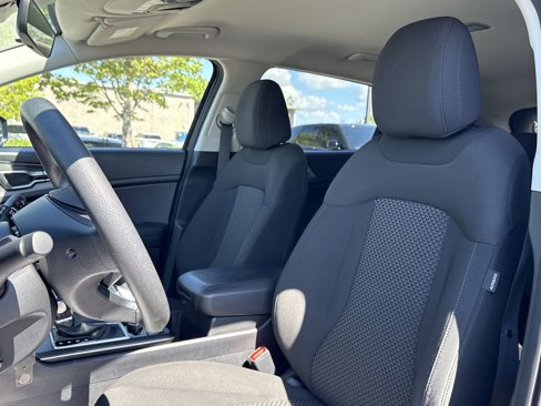 Used 2024 Kia Sportage LX image 12