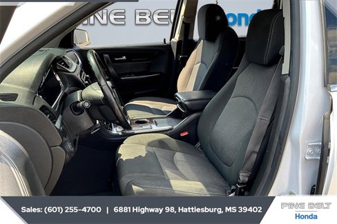 Used 2016 Chevrolet Traverse LT image 18