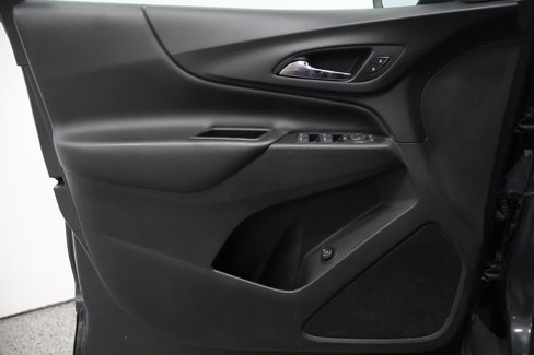 Used 2018 Chevrolet Equinox LT w/ Sun & Infotainment Package image 12