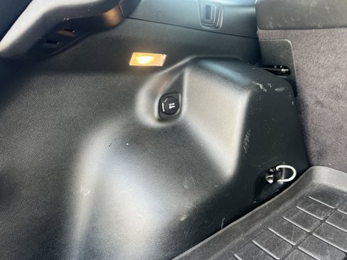 Certified 2019 Jeep Cherokee Limited image 44