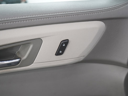 Used 2016 Chevrolet Traverse LS image 20