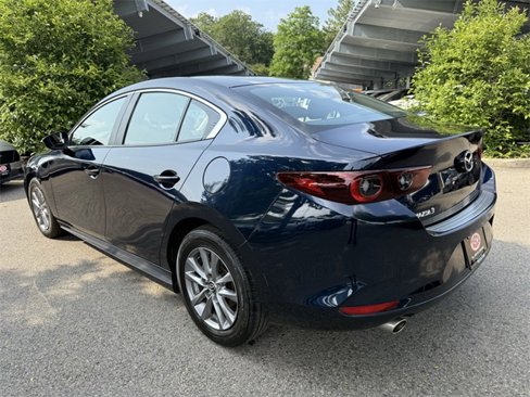 Used 2022 MAZDA MAZDA3 s image 8
