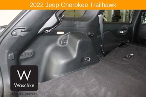 Used 2022 Jeep Cherokee Trailhawk w/ Trailer Tow Group image 19