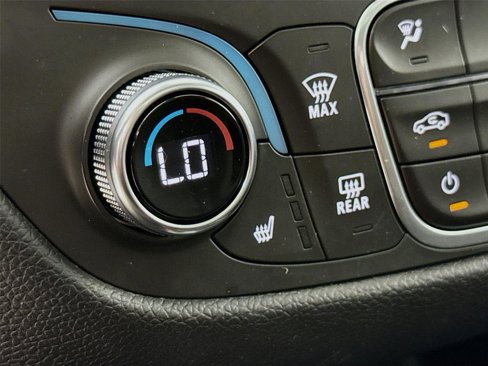 Used 2020 Chevrolet Equinox LT image 19