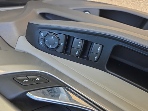 Used 2019 Chevrolet Traverse LT image 30