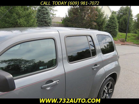Used 2008 Chevrolet HHR LS image 32