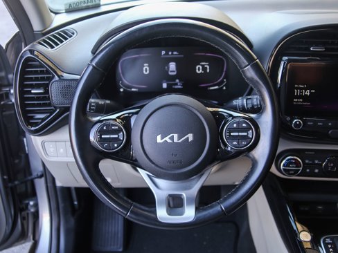 Used 2023 Kia Soul EX image 15