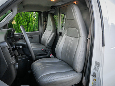 Used 2017 GMC Savana 2500 image 16