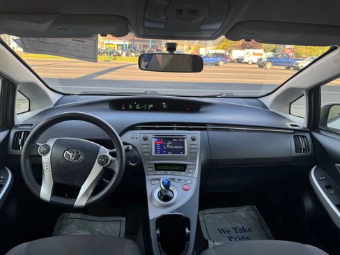 Used 2014 Toyota Prius One image 10