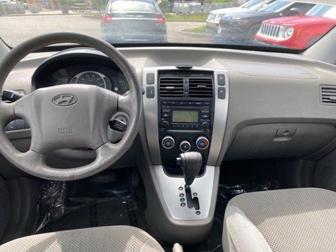 Used 2009 Hyundai Tucson SE image 7