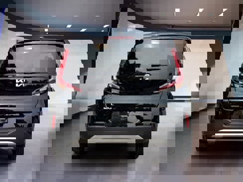 Certified 2023 Kia Soul S image 4
