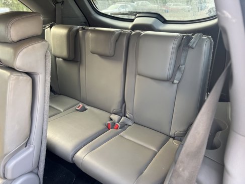 Used 2017 Toyota Highlander XLE image 7