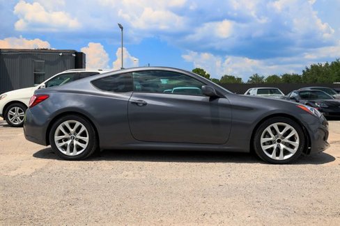 Used 2013 Hyundai Genesis 2.0T image 15