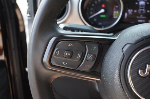 Used 2023 Jeep Wrangler Unlimited image 15