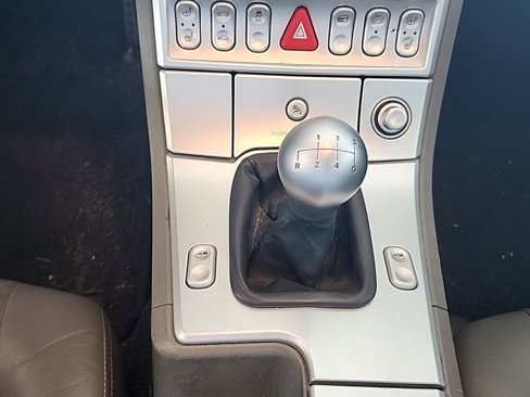 Used 2006 Chrysler Crossfire Limited image 20