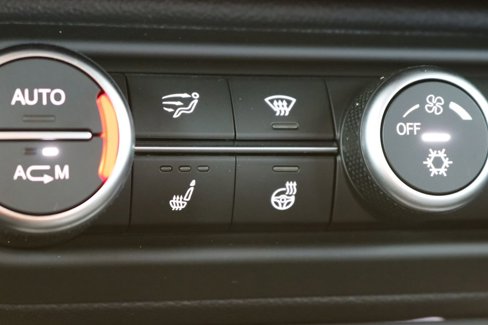 Used 2018 Alfa Romeo Stelvio AWD image 51