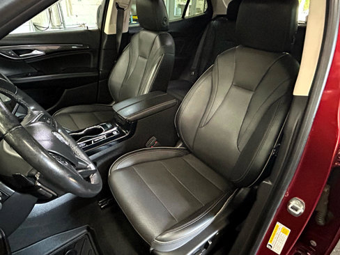 Used 2021 Buick Envision Essence image 11
