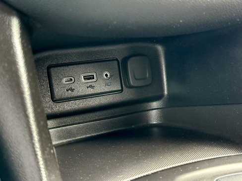 Used 2022 Chevrolet Equinox LT image 21