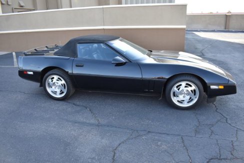 Used 1990 Chevrolet Corvette Convertible image 7