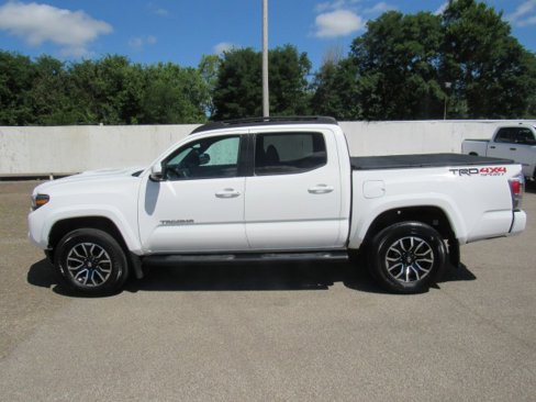 Used 2023 Toyota Tacoma 4x4 Double Cab image 2