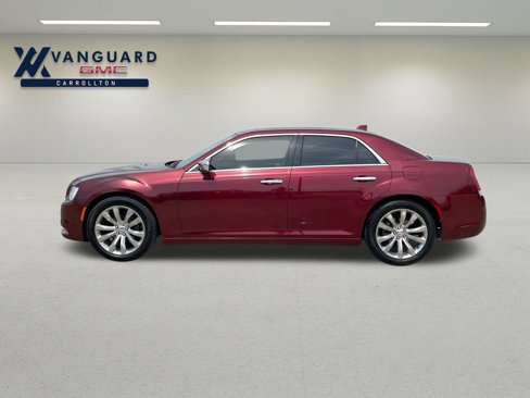 Used 2019 Chrysler 300 Limited image 6
