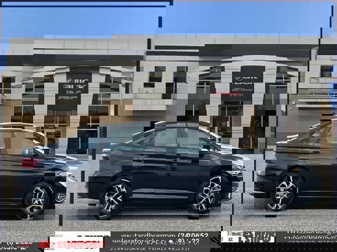 Used 2023 Volkswagen Jetta Sport image 7