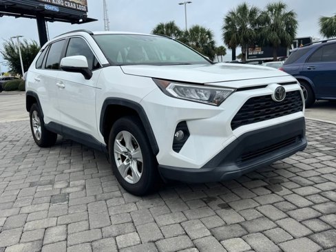 Used 2020 Toyota RAV4 XLE image 6