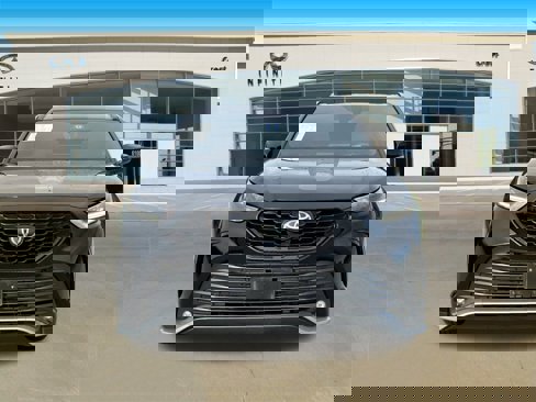 Used 2021 Toyota Highlander XSE image 4