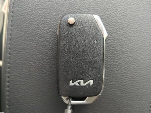 Used 2023 Kia Soul LX image 24