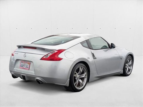 Used 2012 Nissan 370Z Touring image 5