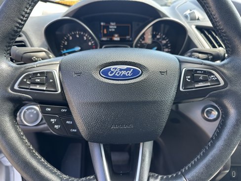 Used 2019 Ford Escape SEL image 21