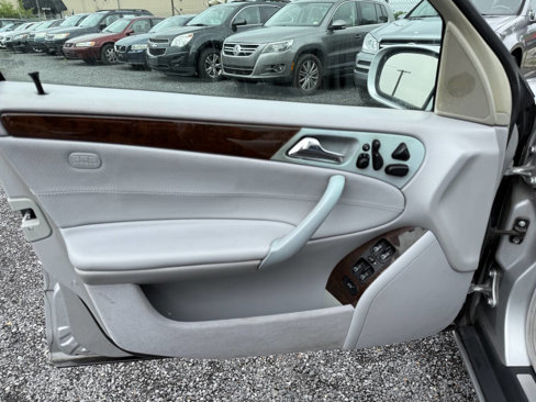 Used 2002 Mercedes-Benz C 320 Sedan image 13