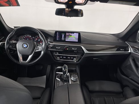 Used 2019 BMW 530i xDrive w/ Convenience Package image 15