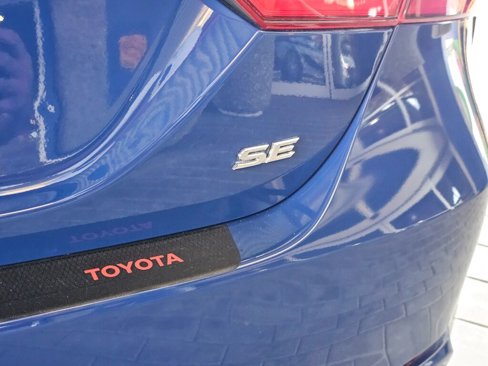 Used 2024 Toyota Camry SE w/ Cold Weather Package image 15