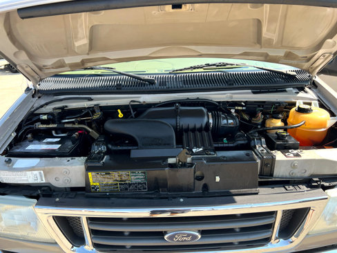 Used 2003 Ford E-150 and Econoline 150 image 43